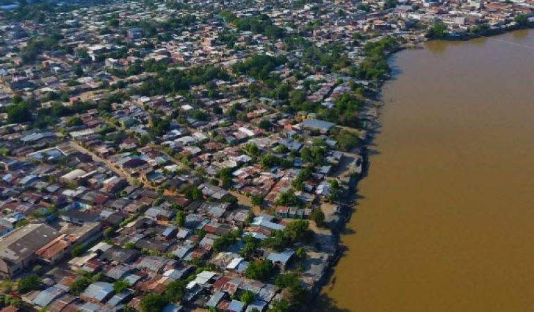 mejores páginas citas Caucasia